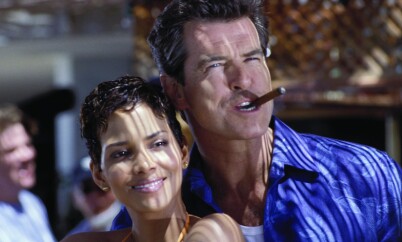 KOLLEGER: Berry og Brosnan i en scene fra «Die Another Day». Foto: NTB Scanpix KOLLEGER: Berry og Brosnan i en scene fra «Die Another Day». Foto: NTB Scanpix
